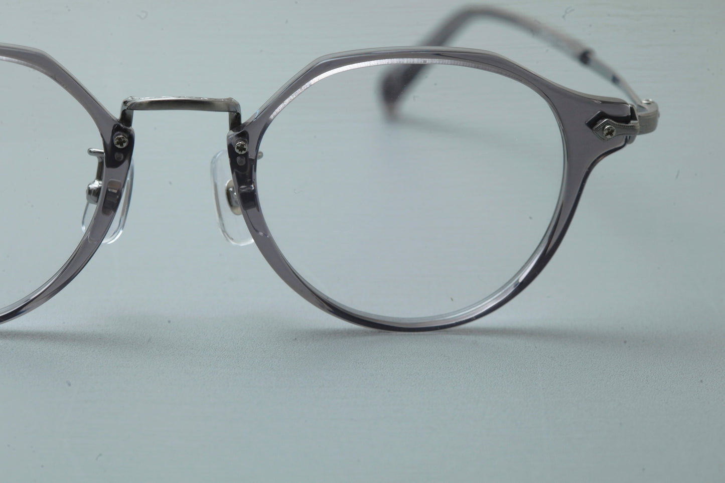 UV-8020 C8 Transparent Gray / Gun Metal