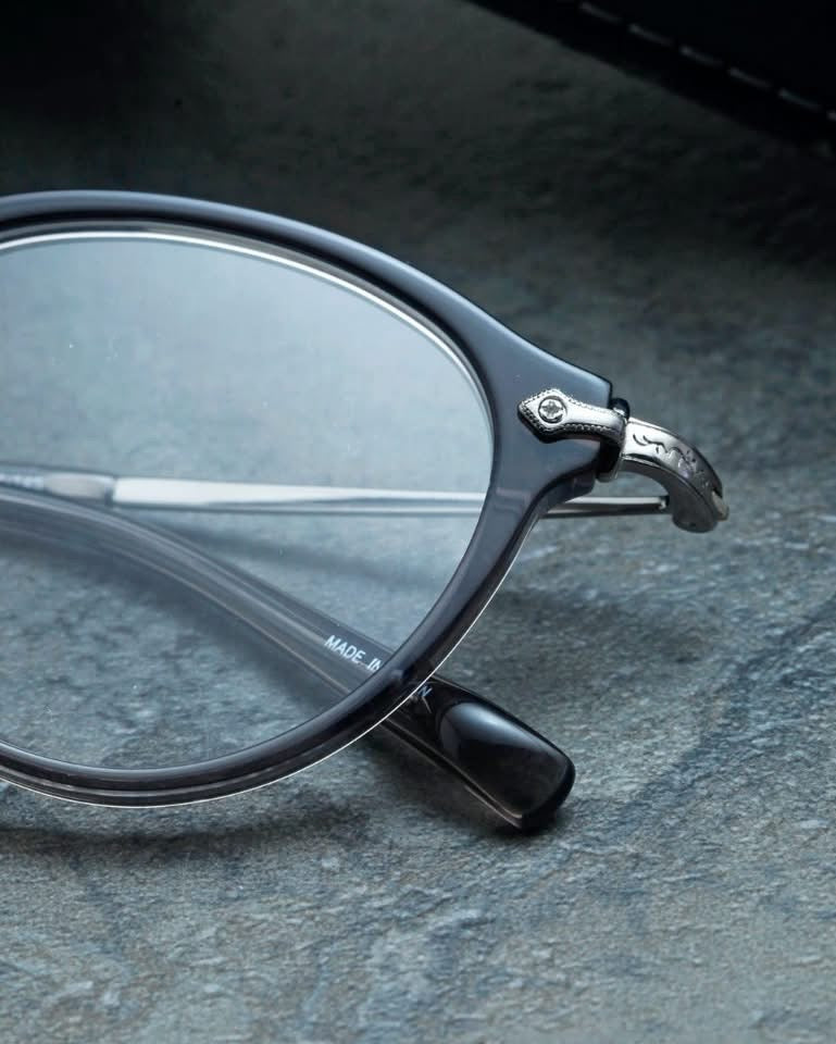 UV-8019 C8 Transparent Gray / Gun Metal