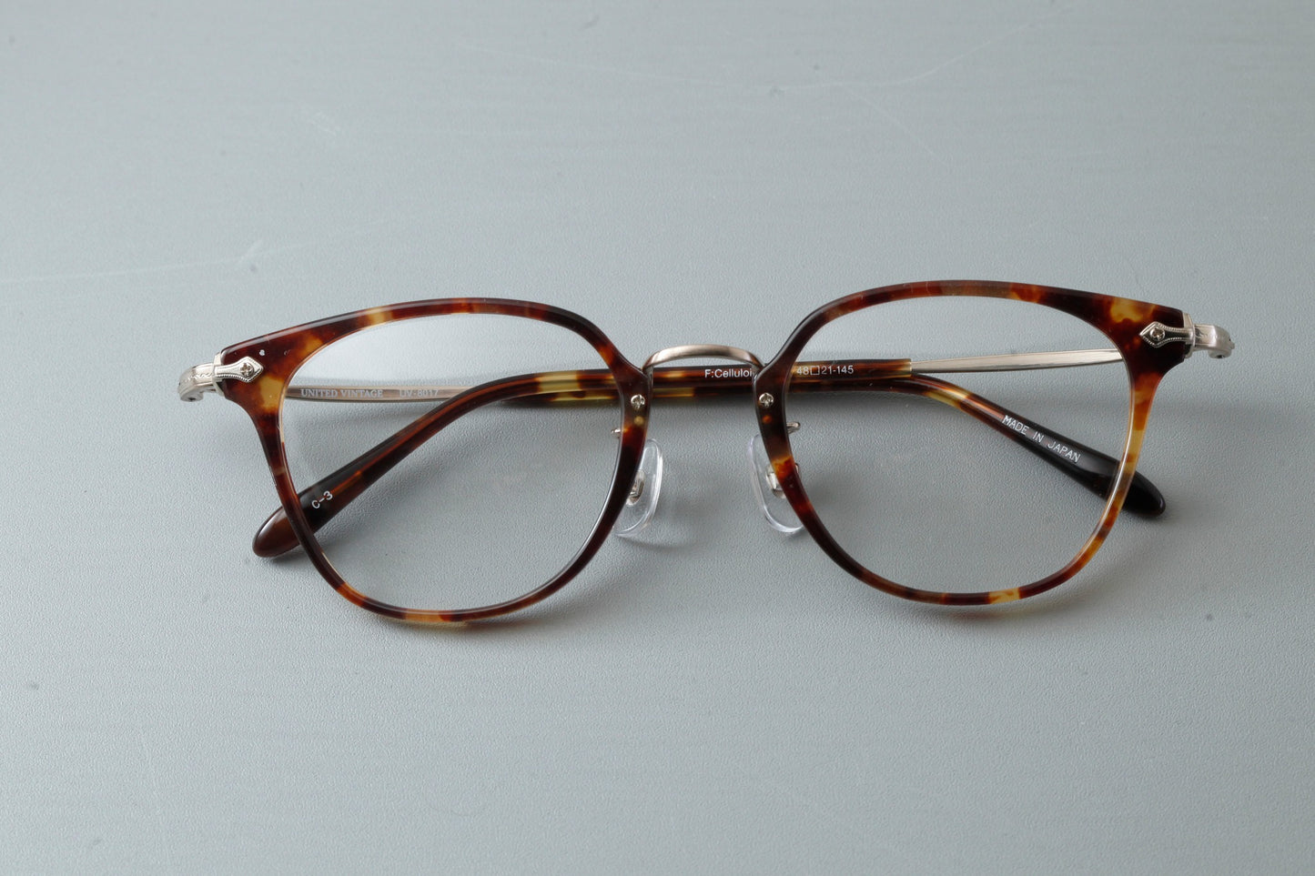 UV-8017 C3 Tortoise / Gold